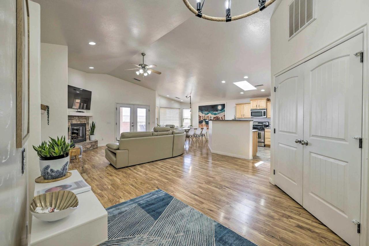Modern Page Retreat With View, 9 Mi To Wahweap Beach Villa Exterior photo